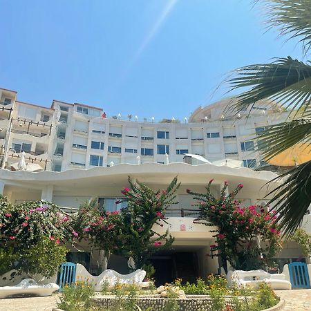Sea Breeze Apartment Bougainville Bay Sarandë Eksteriør billede