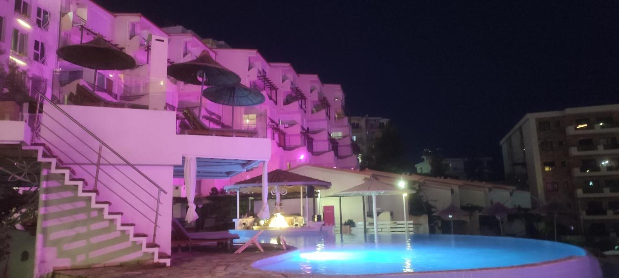 Sea Breeze Apartment Bougainville Bay Sarandë Eksteriør billede